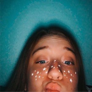 Meet your Posher, Anna-kate